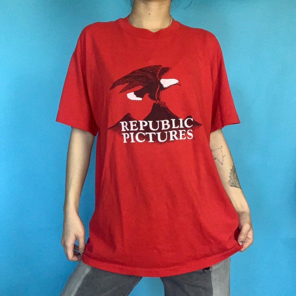 Vintage Republic Pictures T-shirt